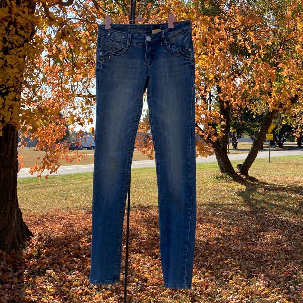 EUC Forever 21 Jeans low rise Skinny Jeans